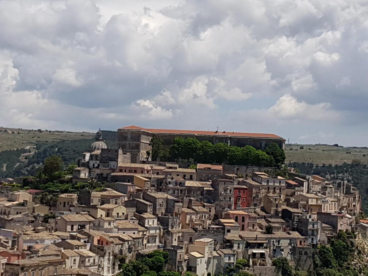 B&B Carrubbelle Ragusa Buitenkant foto