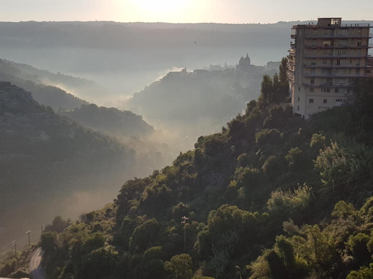 B&B Carrubbelle Ragusa Buitenkant foto